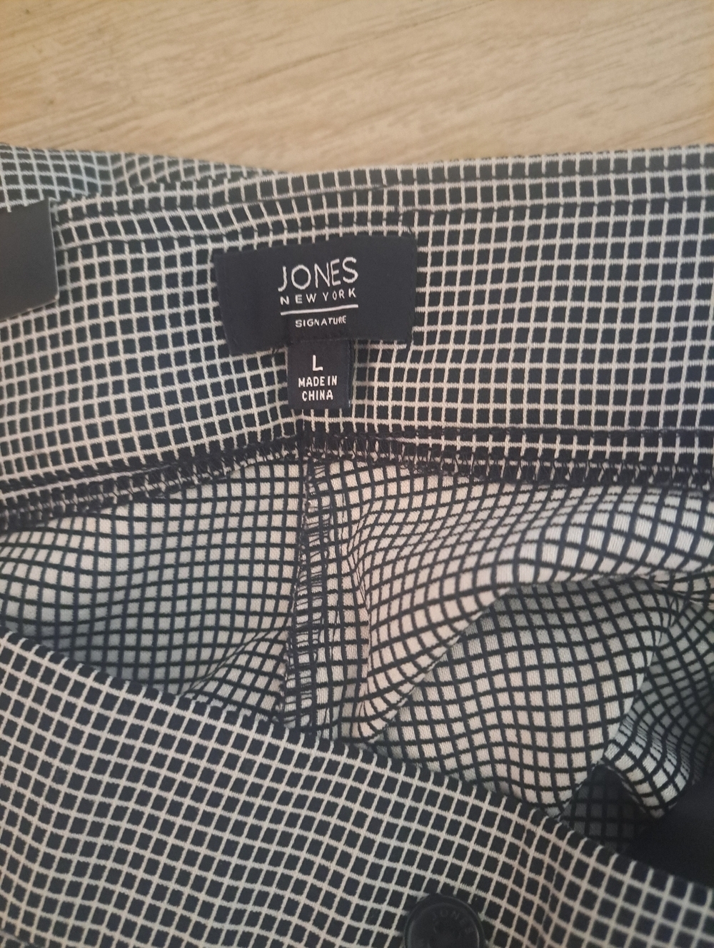 Jones New York Black and White Micro-Check Pants - Picture 8 of 9